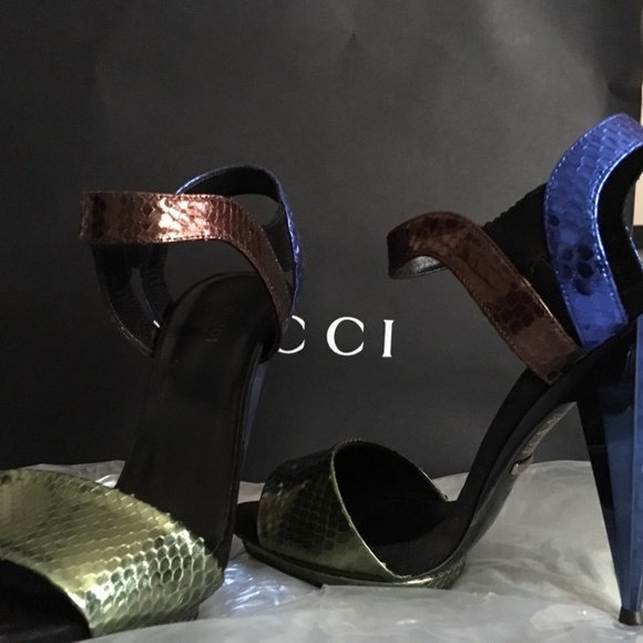 Gucci Sandals - Picture 2 of 6